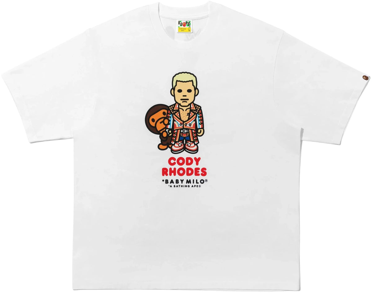 https://images.stockx.com/images/BAPE-x-Fanatics-x-WWE-Cody-Rhodes-Baby-Milo-Relaxed-Fit-Tee-White.jpg?fit=fill&bg=FFFFFF&w=1000&fm=webp&auto=compress&q=90&dpr=2&trim=color&updated_at=1764608524